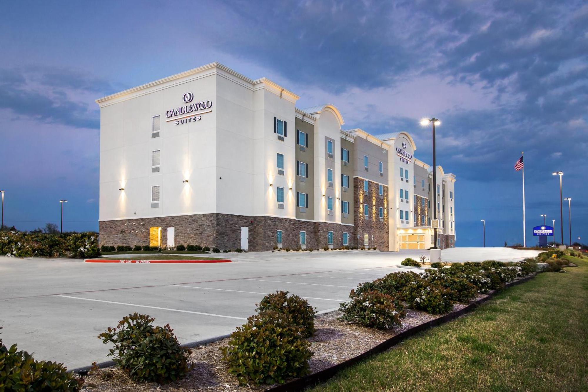Candlewood Suites Waco By Ihg Exterior photo