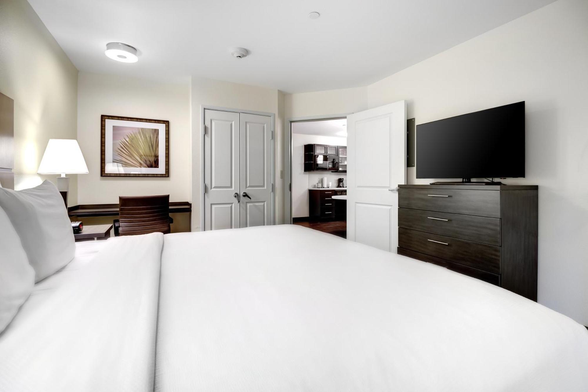Candlewood Suites Waco By Ihg Exterior photo